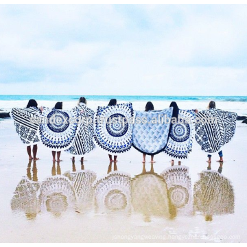 Roundie Towel The Beach People